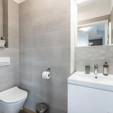 Rent Like - Koło Brzegu Iii&mini Apartament